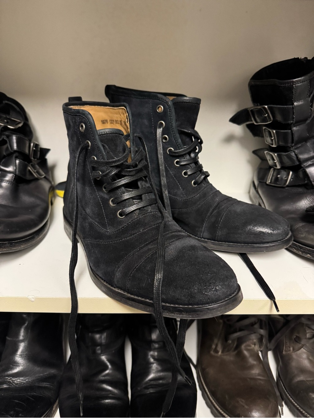 $798 JOHN VARVATOS Fleetwood Boots in Black Wax Suede sz8.5